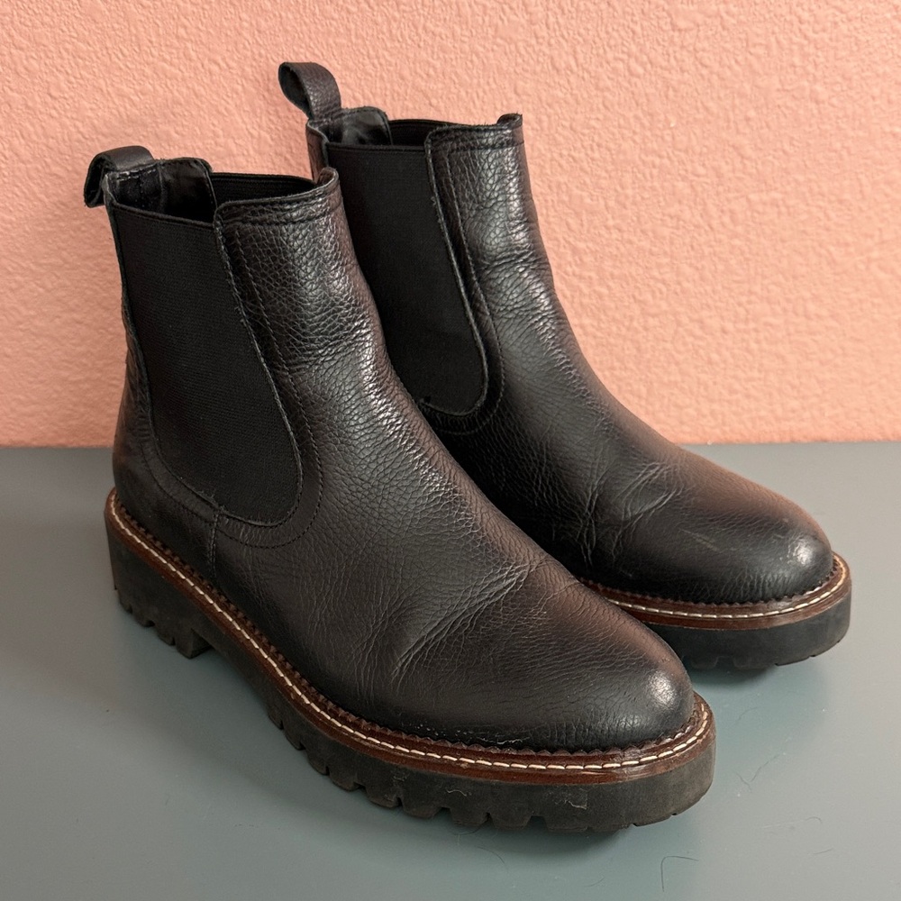 Caslon Black Leather Chukka Boots with Lug Sole